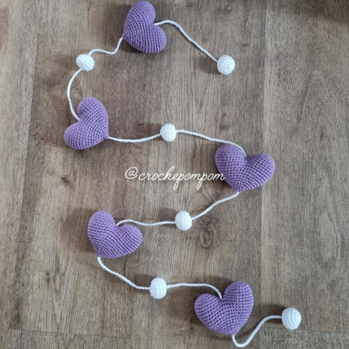 Pingente de Cortina Corações Amigurumi