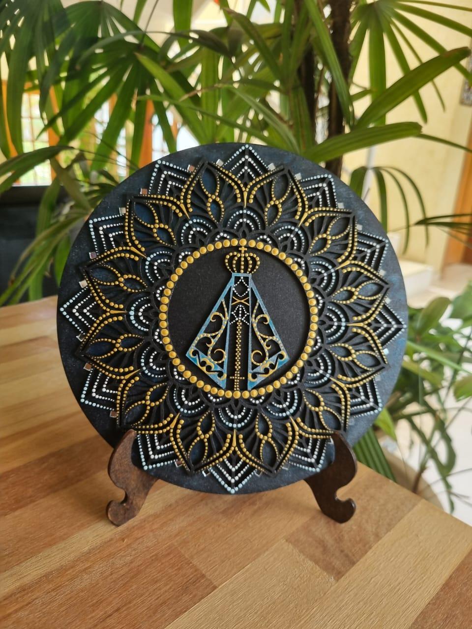 Mandala 3d Nossa Senhora Aparecida pintada a Mão pontilhismo