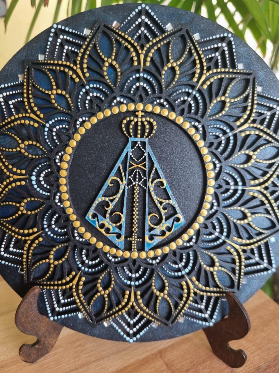 Mandala 3d Nossa Senhora Aparecida pintada a Mão pontilhismo