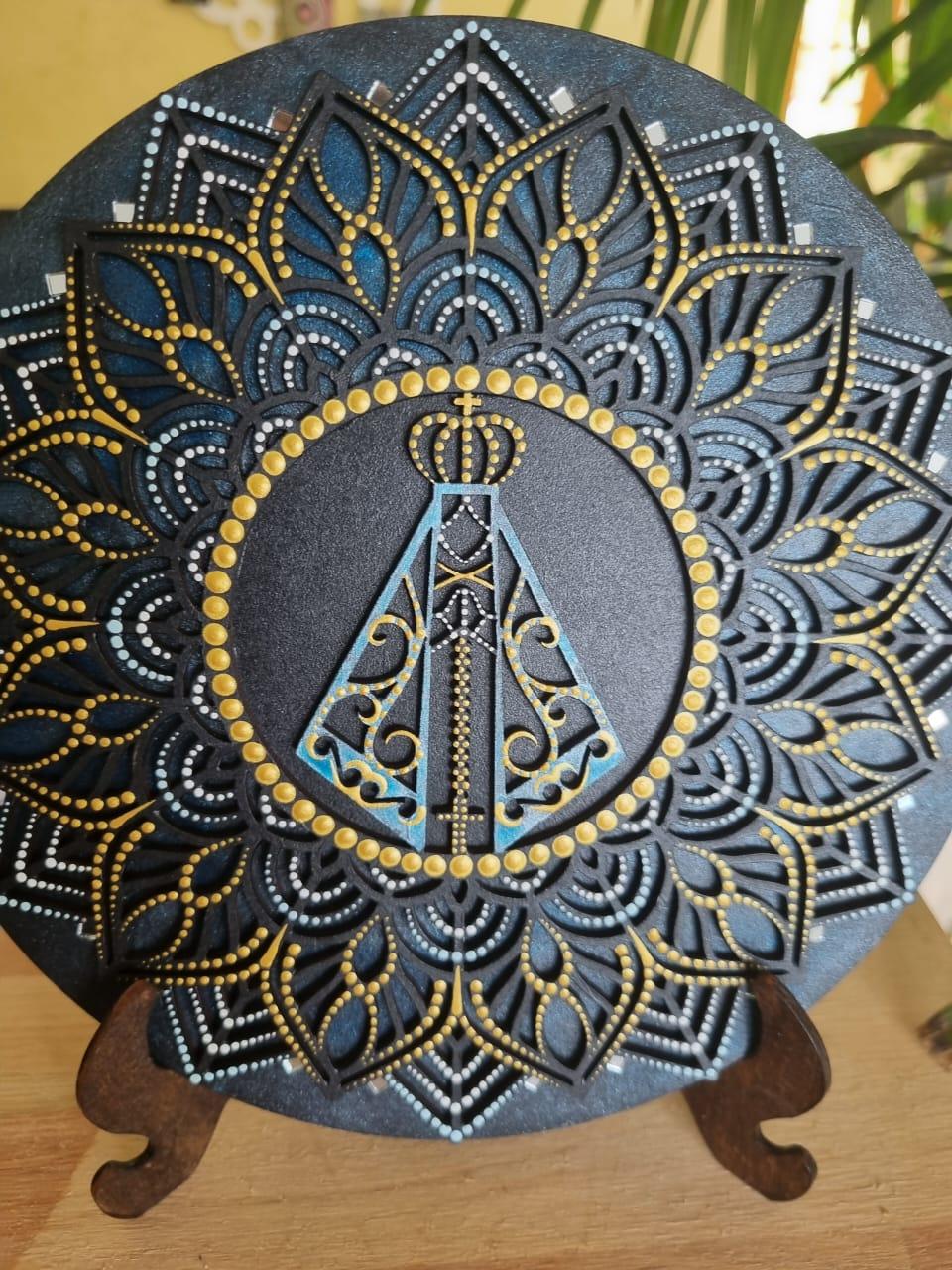 Mandala 3d Nossa Senhora Aparecida pintada a Mão pontilhismo