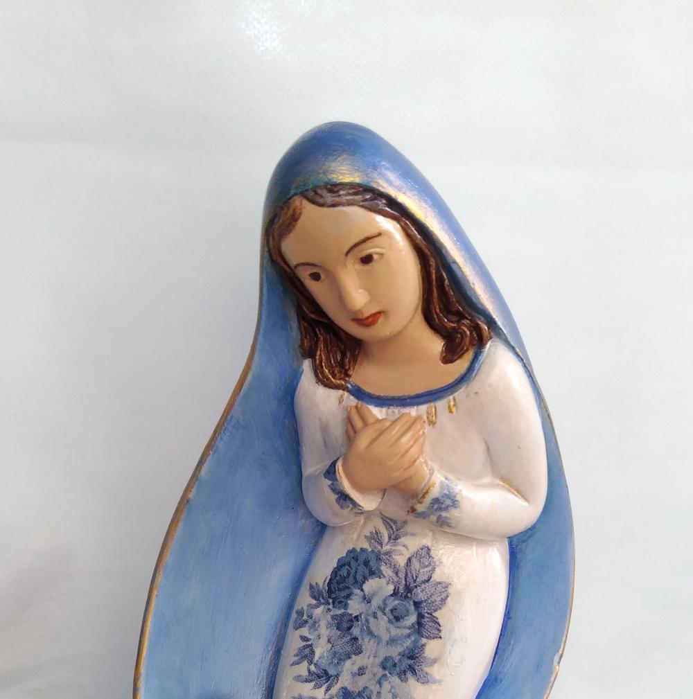 Nossa Senhora do Divino Amor