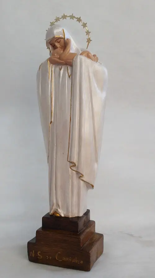 Nossa Senhora Mãe Carinhosa