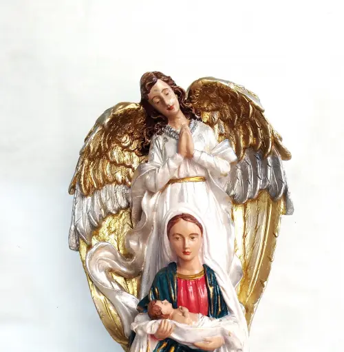 Nossa Senhora Colo de Mãe