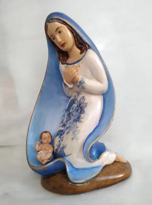 Nossa Senhora do Divino Amor