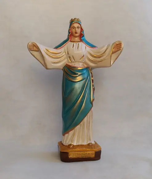 Nossa Senhora Medianeira