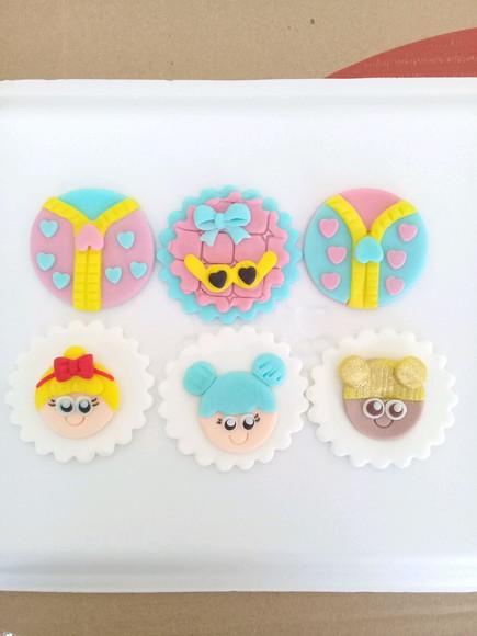 10 Apliques cupcakes 6 cm LOL