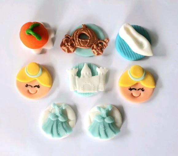 10 Apliques de açúcar 3cm Bombons Cinderela