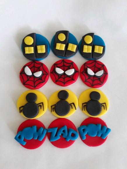 10 Apliques de açúcar 3cm Homem Aranha