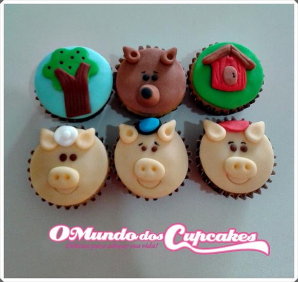 10 Apliques de açúcar 4 cm Três Porquinhos