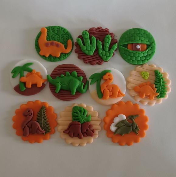 10 Apliques de Açúcar 4cm Dinossauros Jurassic