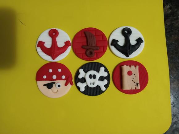 10 Apliques de Açúcar 5 cm Piratas