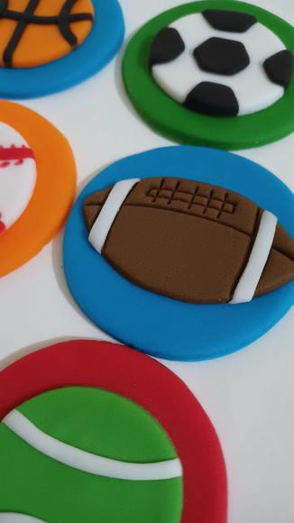10 Apliques de Açúcar 5cm Bolas Esportivas