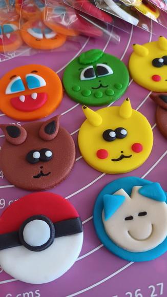 10 Apliques De Açúcar 5cm Para Pirulitos Pokemon