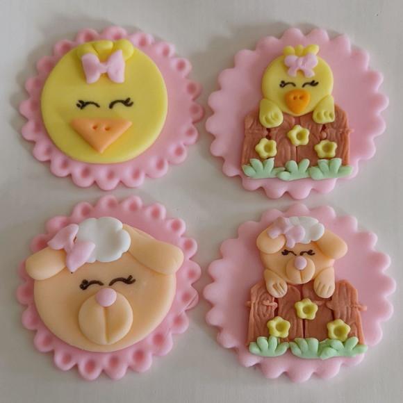 10 Apliques de Açúcar 6cm Fazendinha Rosa