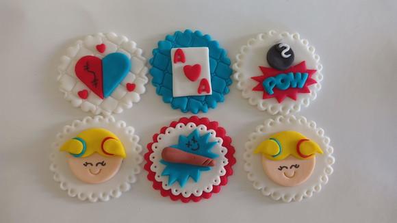 10 Apliques de açúcar 6cm para Cupcakes Arlequina