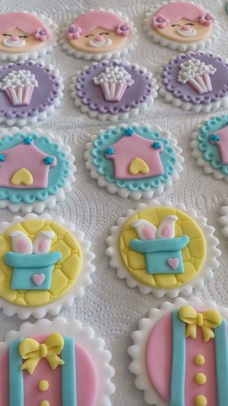 10 Apliques de Açúcar Cupcakes 6cm Circo Rosa