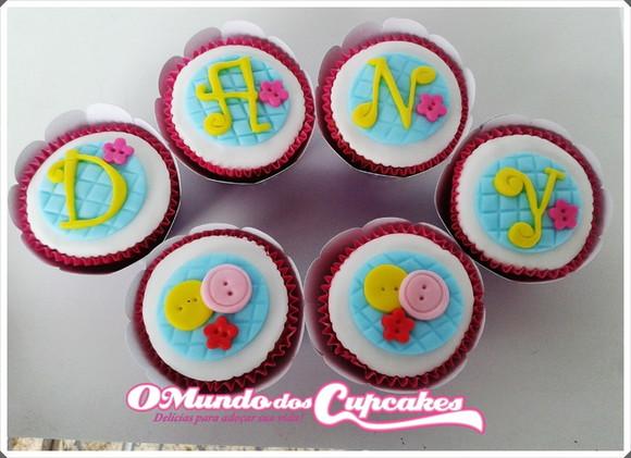 10 Apliques de açúcar Cupcakes 6cm Lalaloopsy