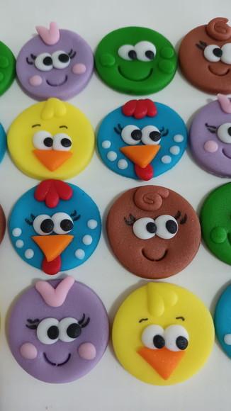 10 apliques de açúcar Doces Galinha Pintadinha - 3cm