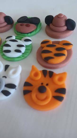 10 Apliques De Açúcar Mickey Safari 3cm Para Doces