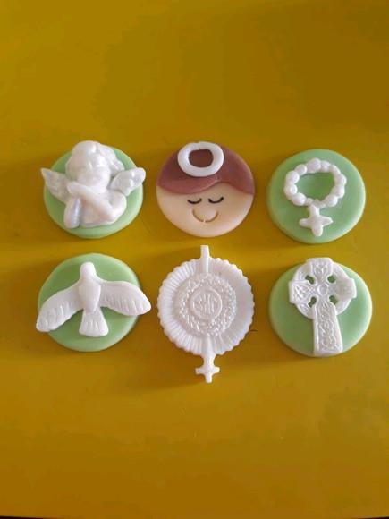 10 apliques de açúcar para docinhos Batizado 3 cm