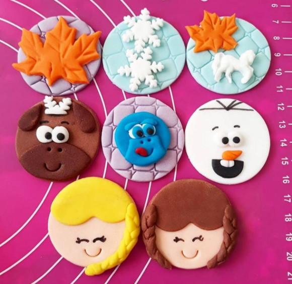 10 Apliques de açúcar para Pirulitos 5 cm Frozen