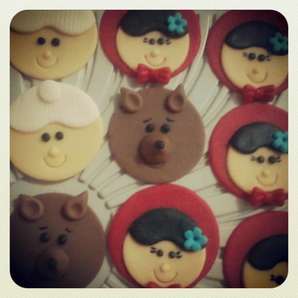 10 Apliques para Pirulitos Cupcakes Chapeuzinho Vermelho