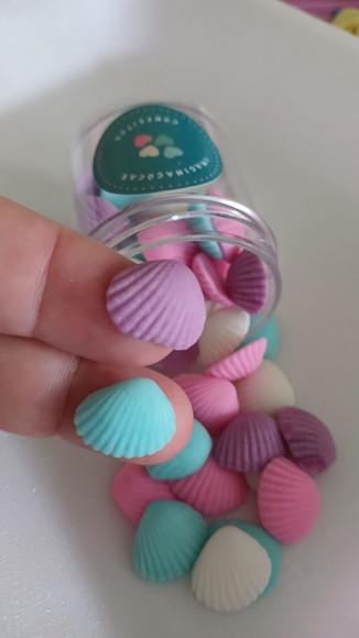 40 Mini Confeitos Conchas para Doces e Chocolates