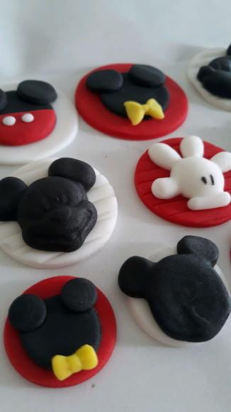 Kit 40 Apliques de açúcar Mickey