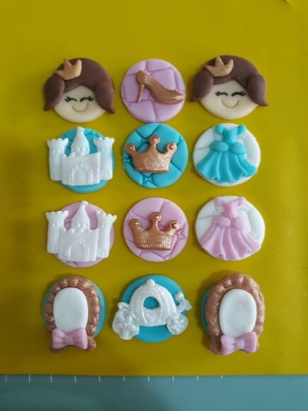 Confeitos de Açúcar 3cm Princesa Realeza