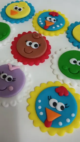 10 Apliques 5cm Pirulitos Galinha Pintadinha