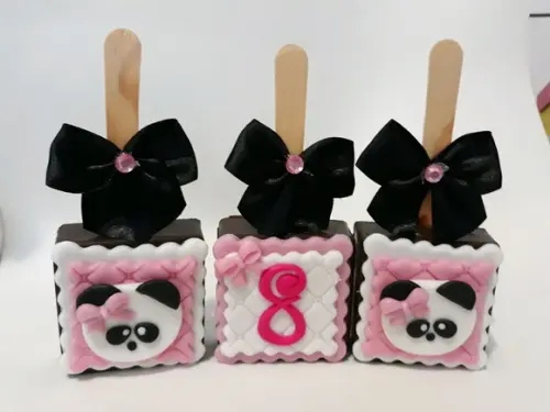 10 Apliques 6x6 cm Bolo no Palito Panda