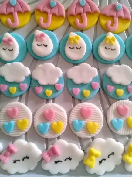 10 Apliques de açúcar 3 cm Chuva de Amor