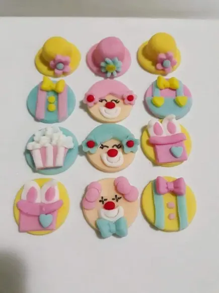 10 Apliques de Açúcar 3cm Circo Rosa