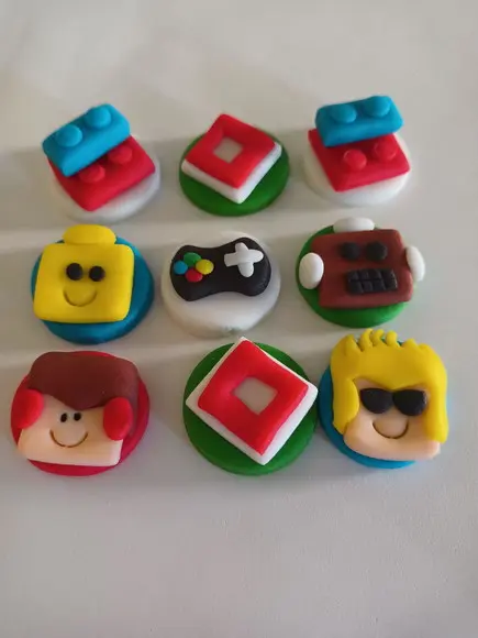 10 Apliques De Açúcar 3cm Roblox