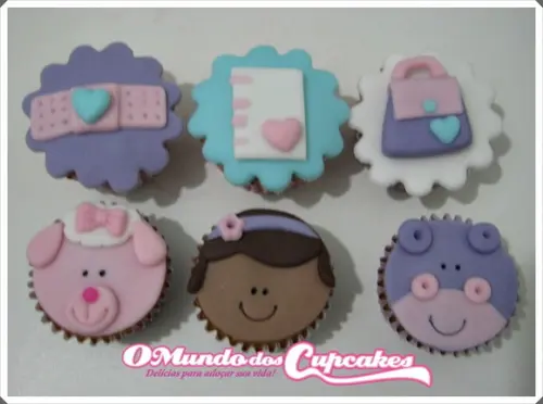 10 Apliques de açúcar 4 cm Doutora Brinquedos