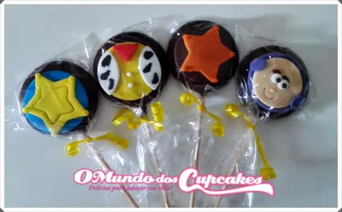 10 Apliques de açúcar 5cm Toy Story pirulitos