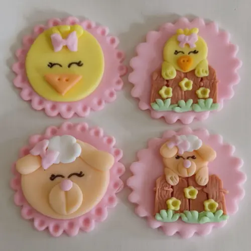 10 Apliques de Açúcar 6cm Fazendinha Rosa