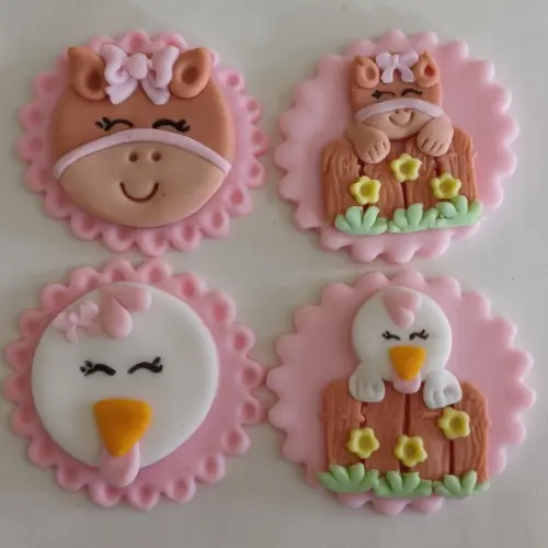10 Apliques de Açúcar 6cm Fazendinha Rosa