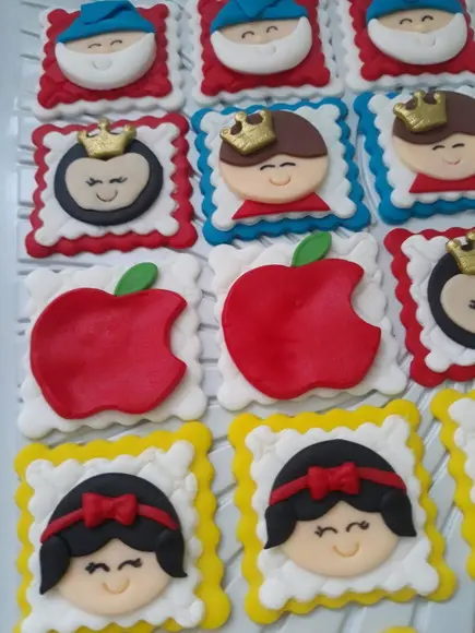 10 Apliques de açúcar 6x6 cm Branca de Neve