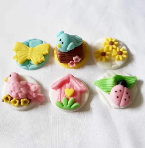 10 Apliques de açúcar doces 3cm Jardim Encantado