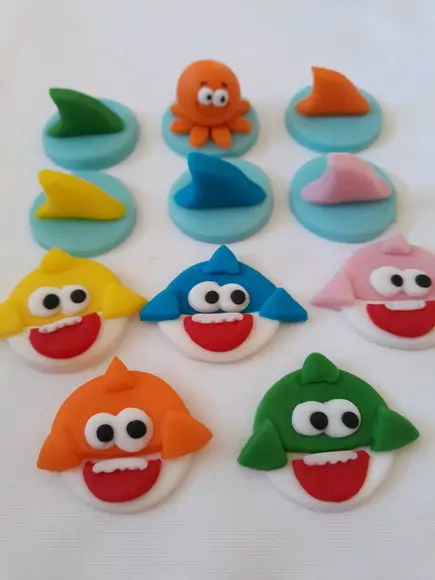 10 Apliques de açúcar Docinhos Baby Shark
