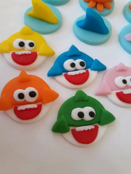 10 Apliques de açúcar Docinhos Baby Shark