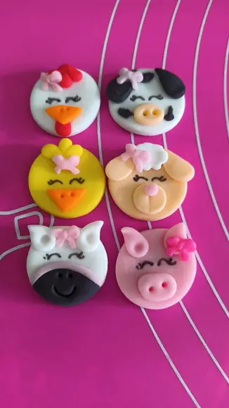 10 apliques de açúcar Docinhos 3cm Fazendinha