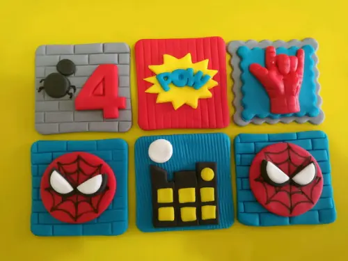 10 Apliques de açúcar homem aranha 6x6cm