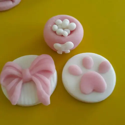 10 Apliques de açúcar Gatinha Marie 3cm