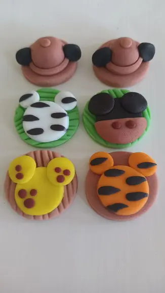 10 Apliques De Açúcar Mickey Safari 3cm Para Doces
