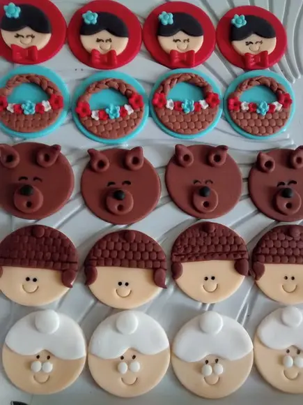 10 Apliques para Pirulitos Cupcakes Chapeuzinho Vermelho