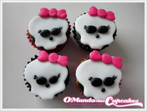 10 Apliquesde Açúcar 4 cm Monster High