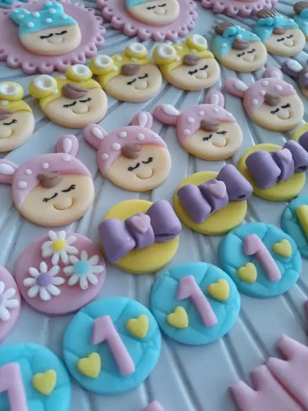 10 Confeitos de Açúcar 3 cm Metoo Doll