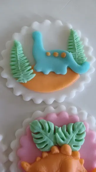 10 Confeitos de Açúcar 6cm Dino Baby